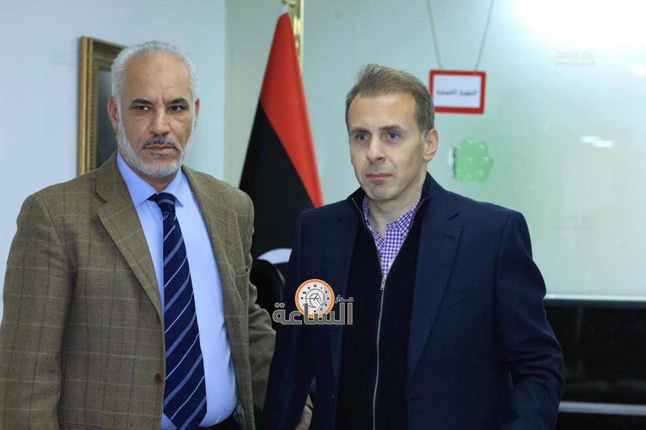 Madar Al-Saa Images 0.9249442243147594