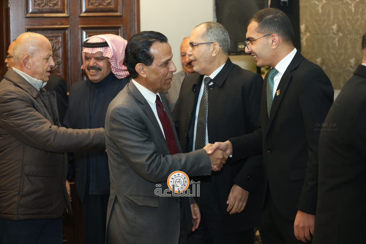 Madar Al-Saa Images 0.3150547838736175