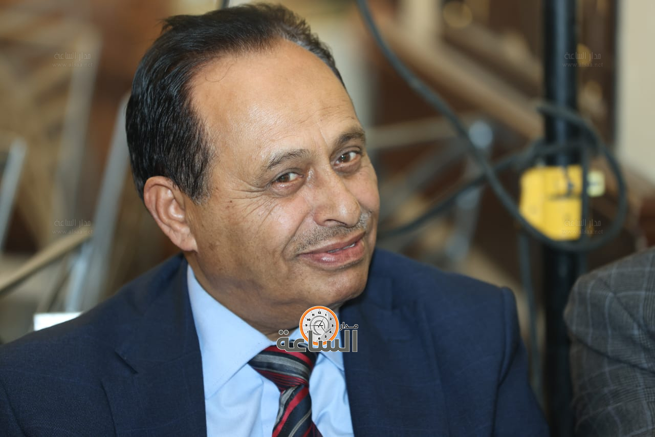 Madar Al-Saa Images 0.8199090619126282