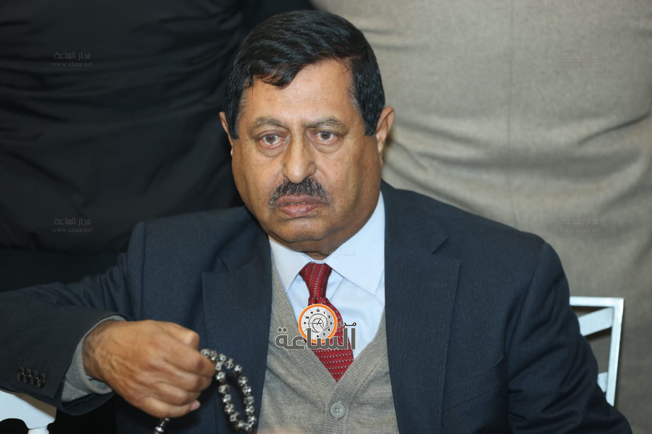 Madar Al-Saa Images 0.48002597140779435