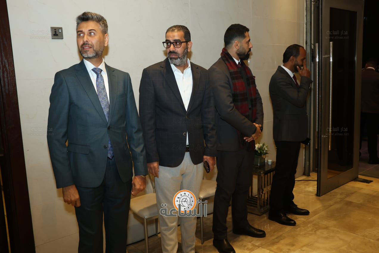 Madar Al-Saa Images 0.09925397793074331