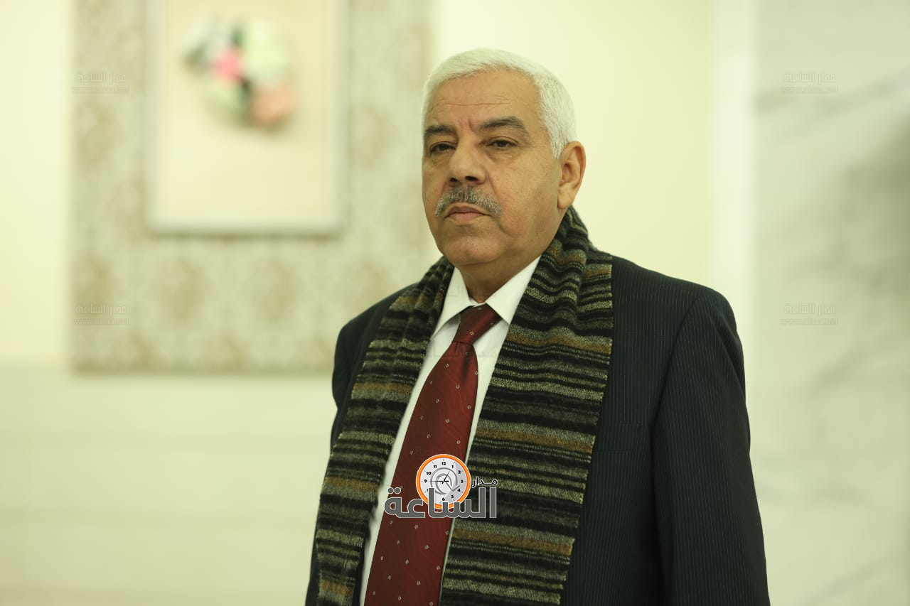 Madar Al-Saa Images 0.5545794154672489