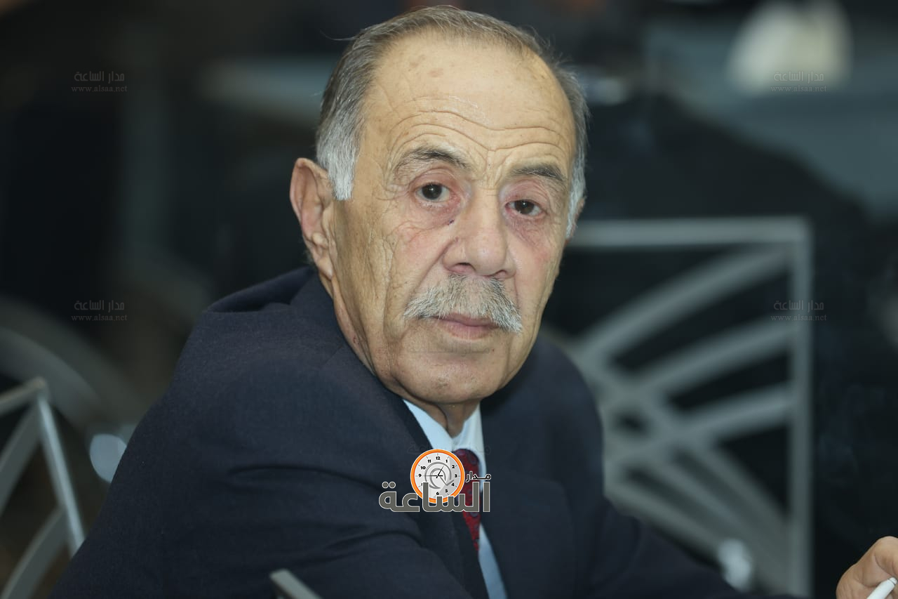 Madar Al-Saa Images 0.527198188508121