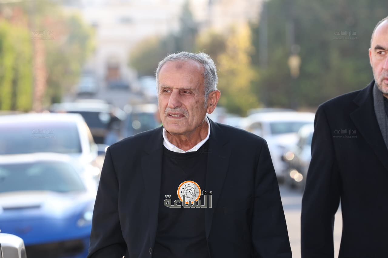 Madar Al-Saa Images 0.9918532011981881