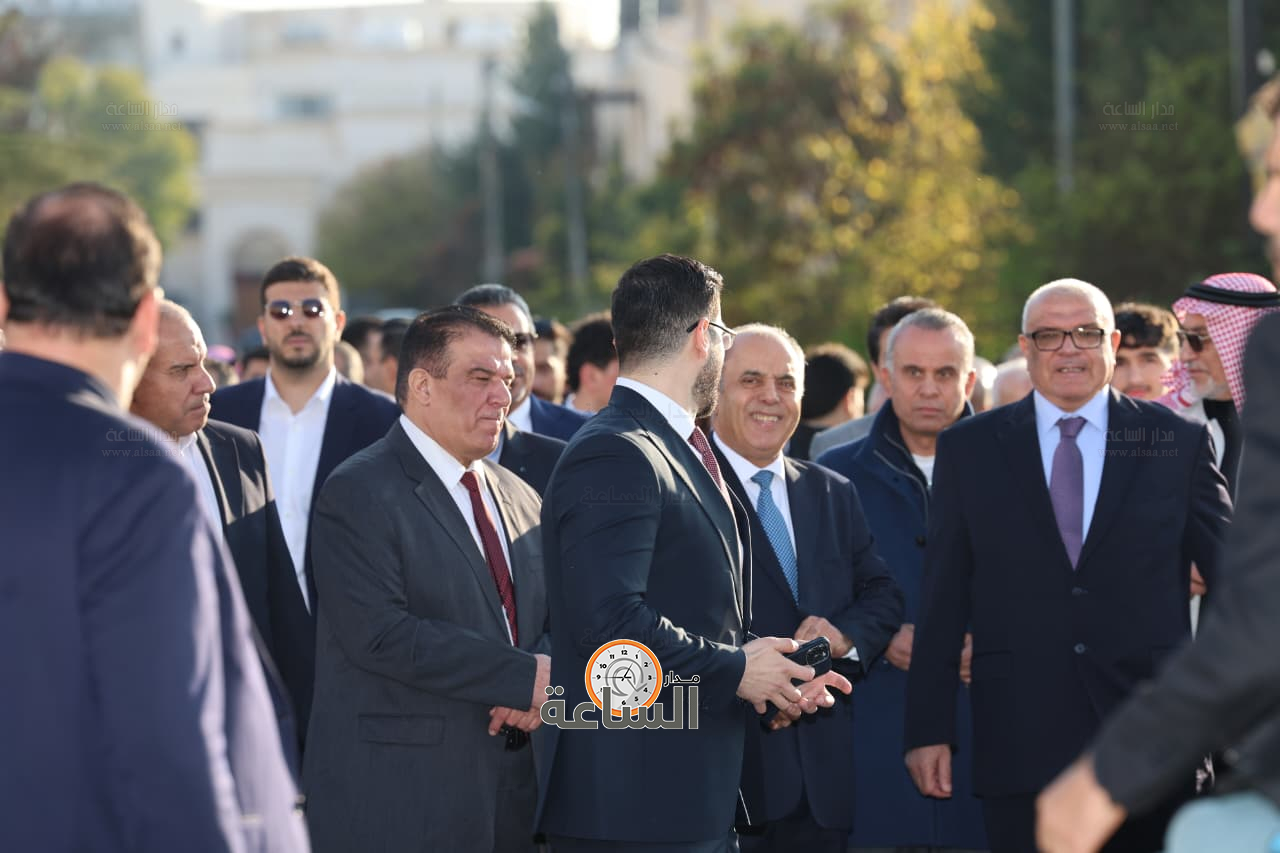 Madar Al-Saa Images 0.07817308245972743