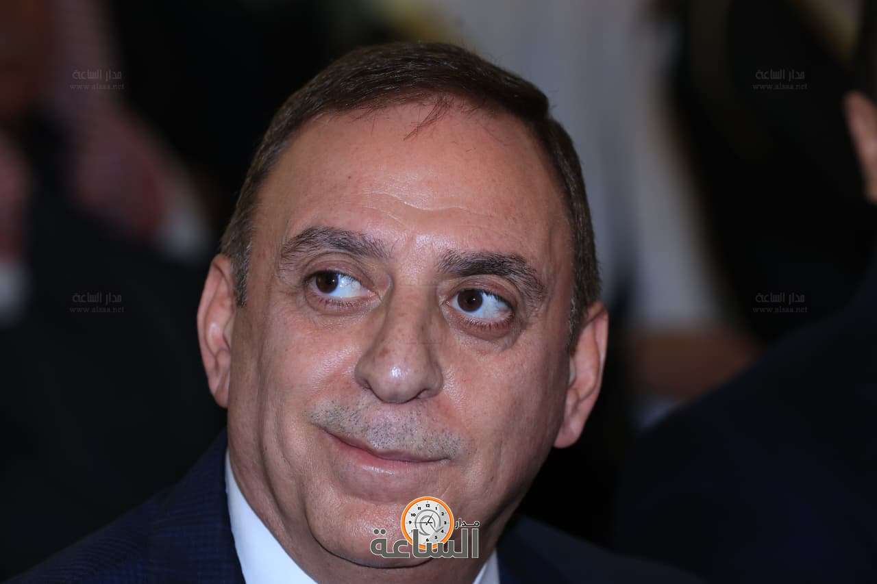 Madar Al-Saa Images 0.4363817031112164