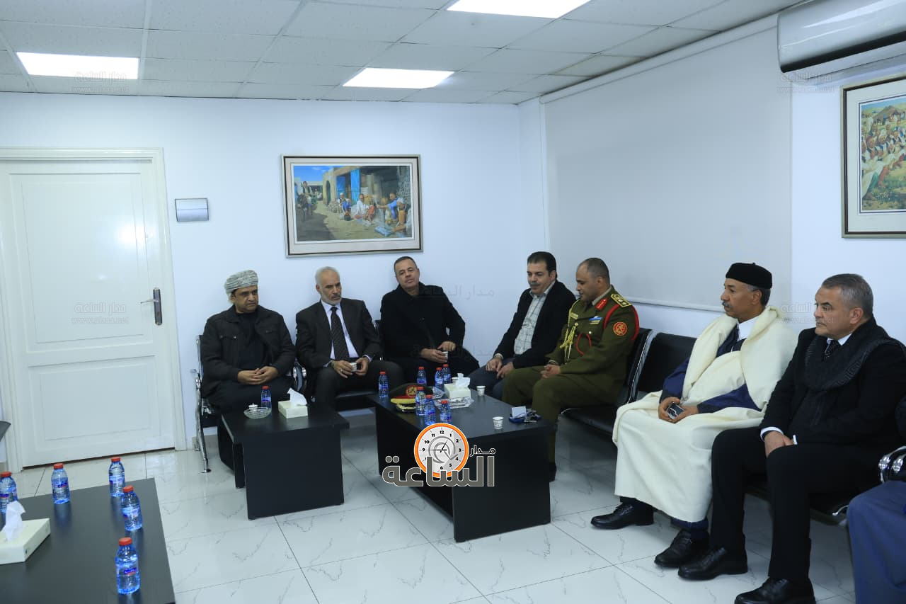 Madar Al-Saa Images 0.8276959413531939