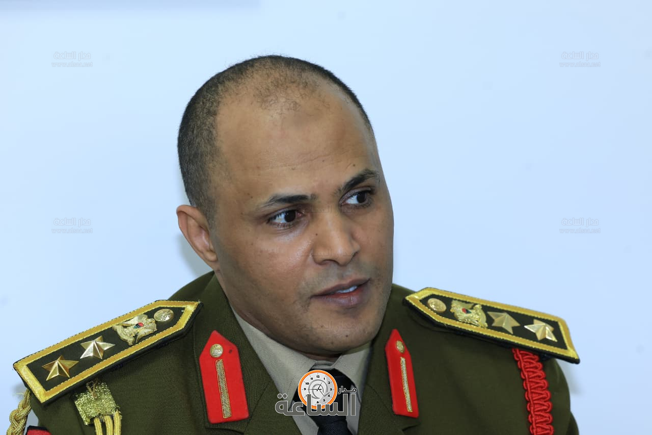 Madar Al-Saa Images 0.5567145546399972