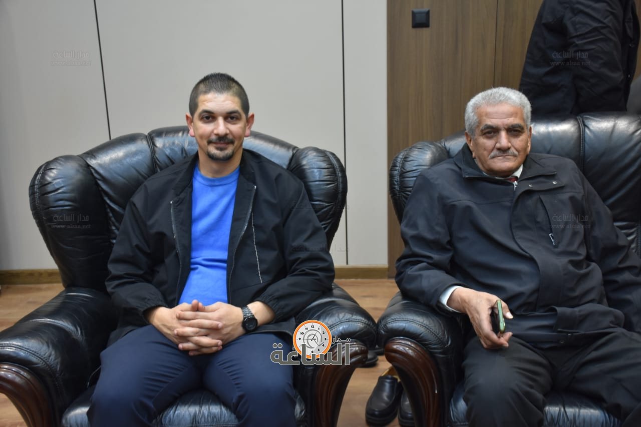 Madar Al-Saa Images 0.42936983465221434