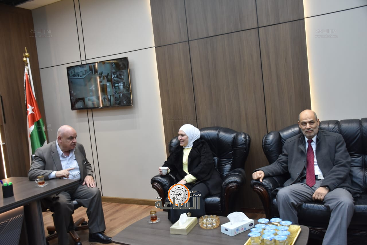 Madar Al-Saa Images 0.041224236003014836