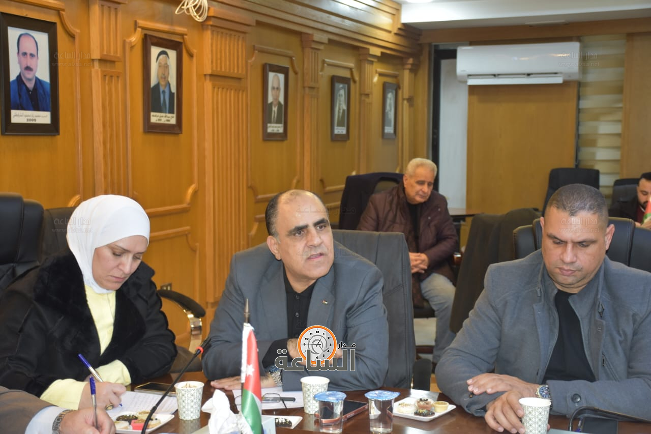 Madar Al-Saa Images 0.897873996546556