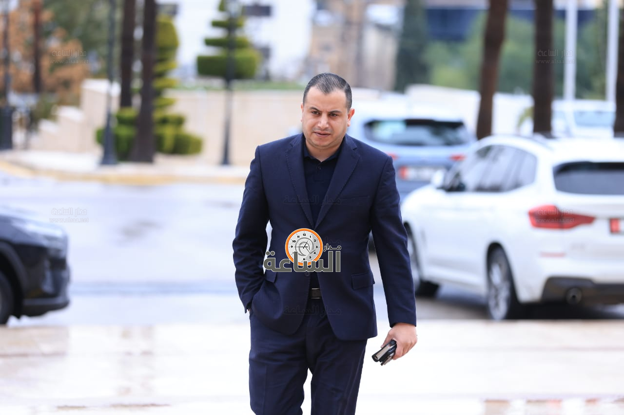 Madar Al-Saa Images 0.7191703888614519