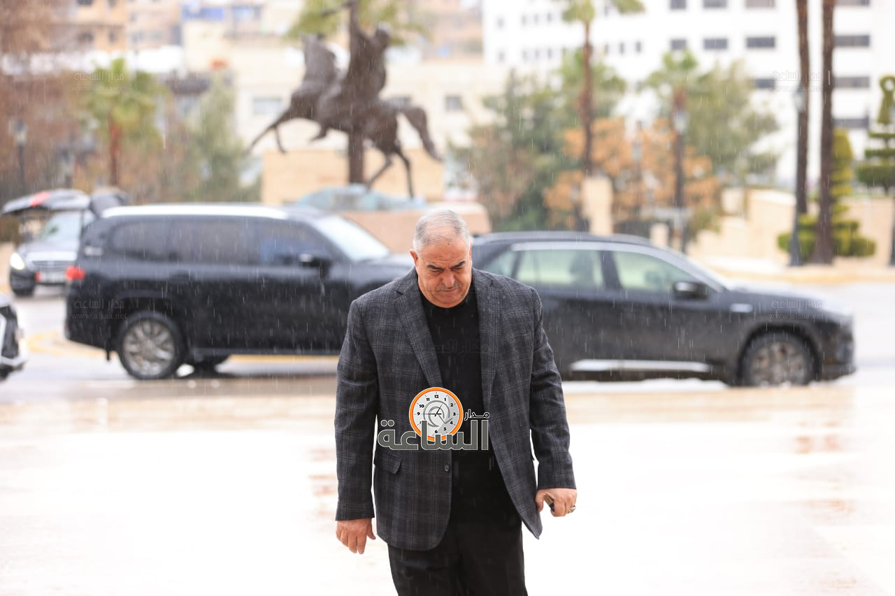 Madar Al-Saa Images 0.05108836259571414