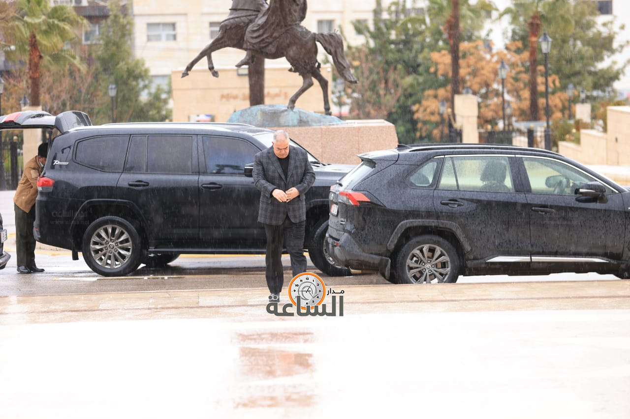 Madar Al-Saa Images 0.6607403668748565