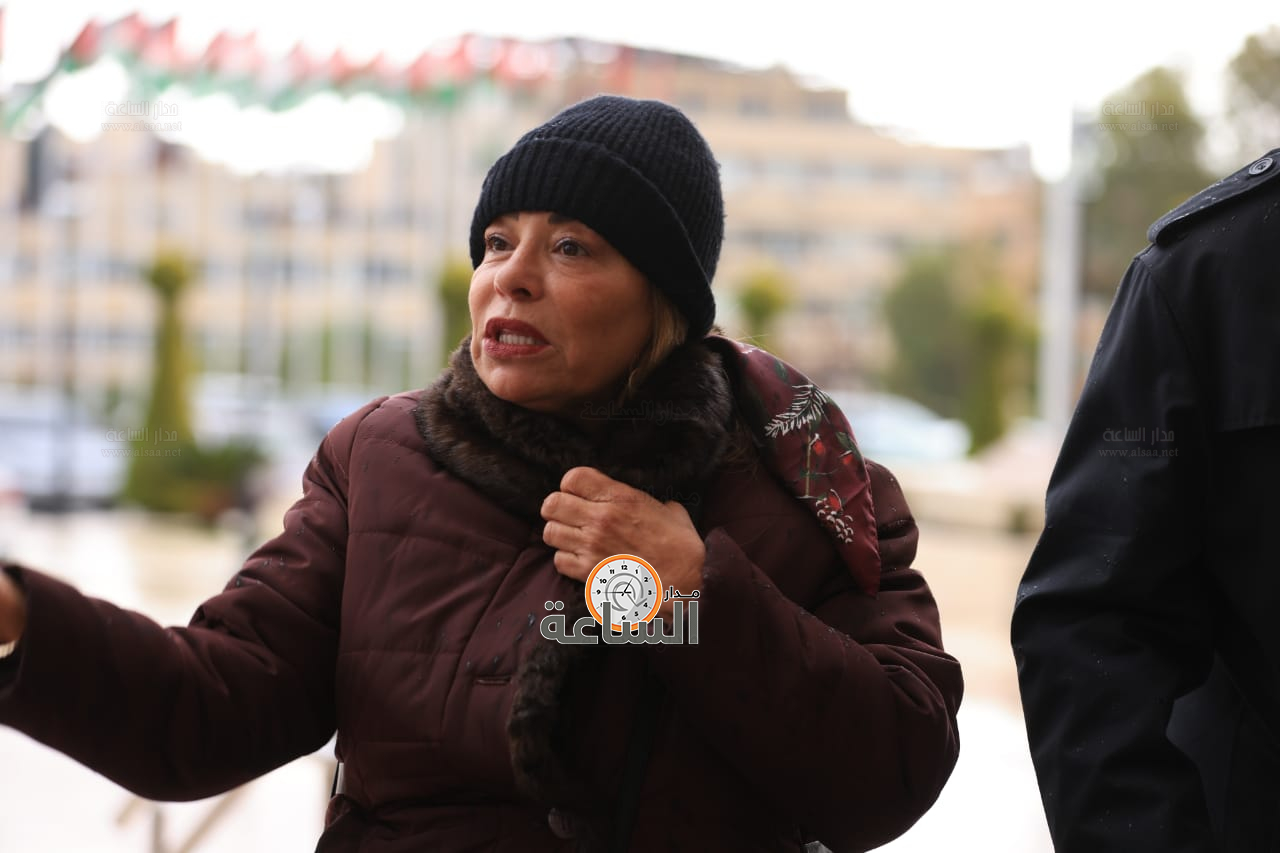 Madar Al-Saa Images 0.47337851383583496