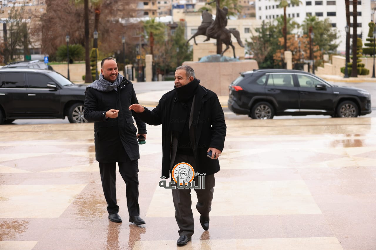 Madar Al-Saa Images 0.7128104380424164