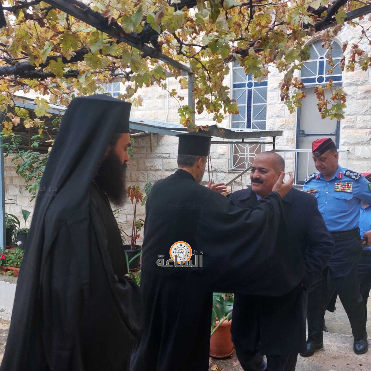 Madar Al-Saa Images 0.10240415942872816