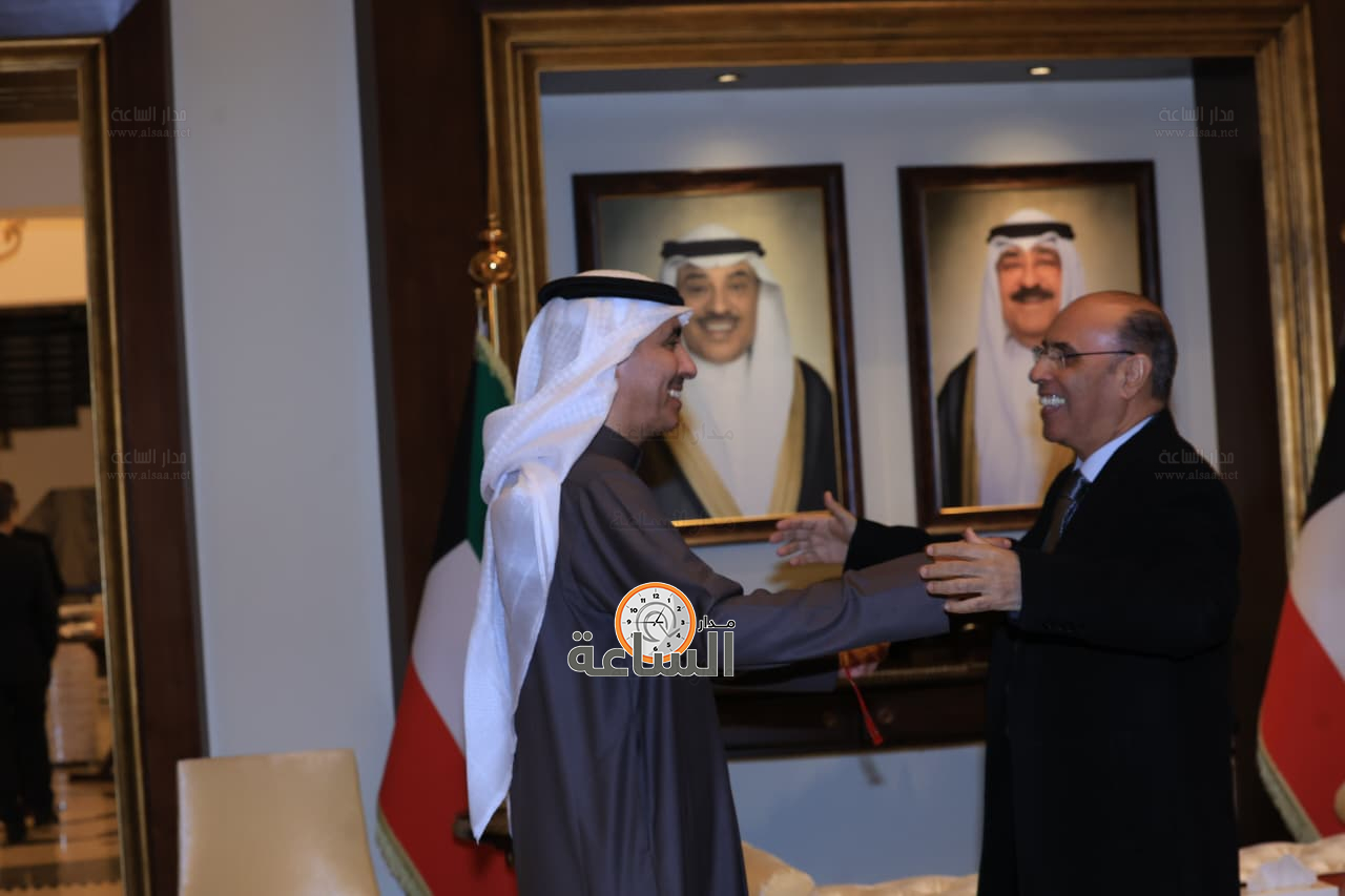 Madar Al-Saa Images 0.45676505302516235