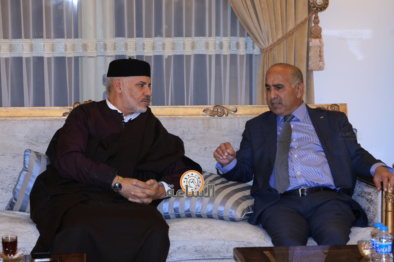 Madar Al-Saa Images 0.7464917278761889