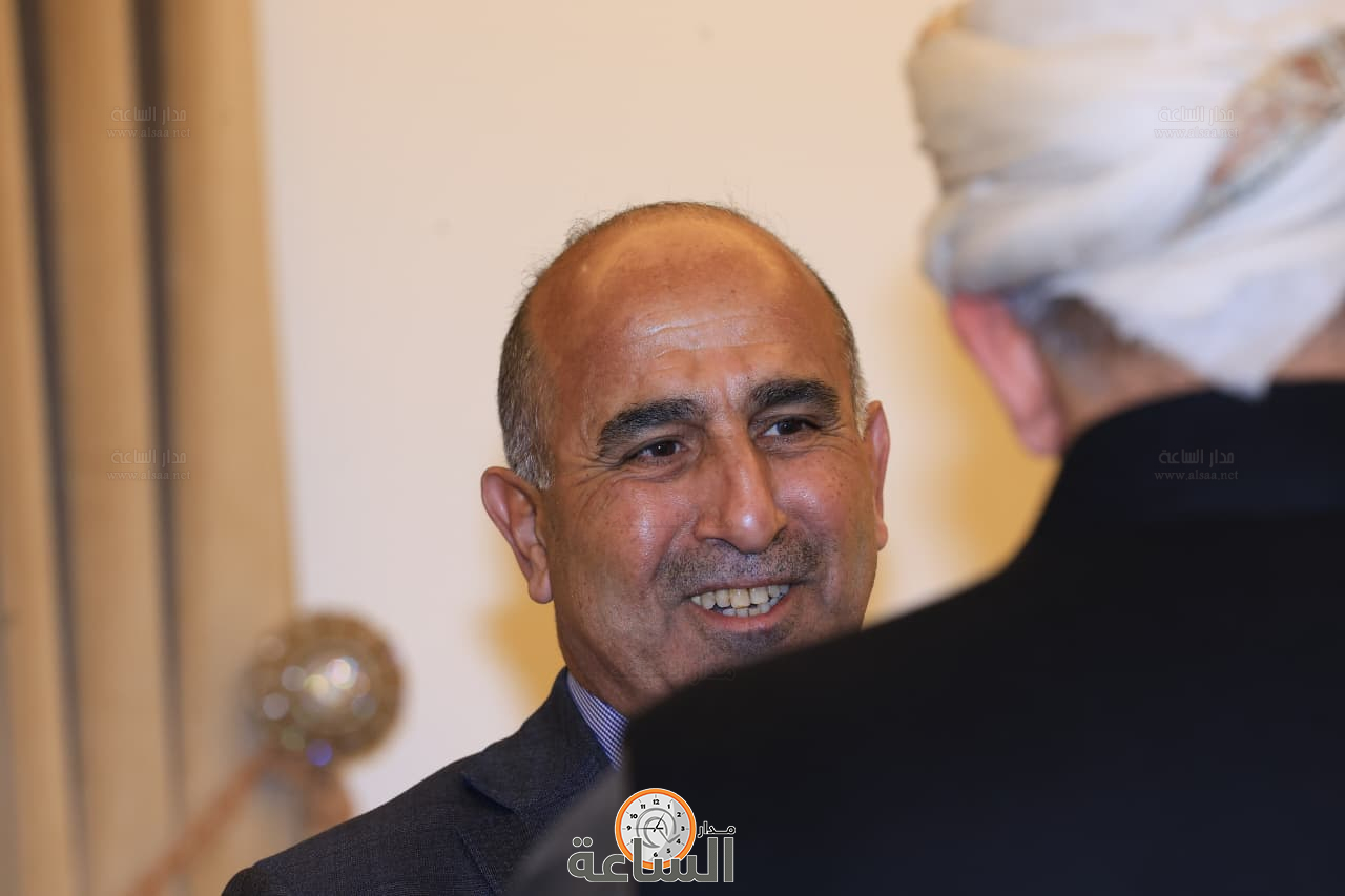 Madar Al-Saa Images 0.7571324246286985