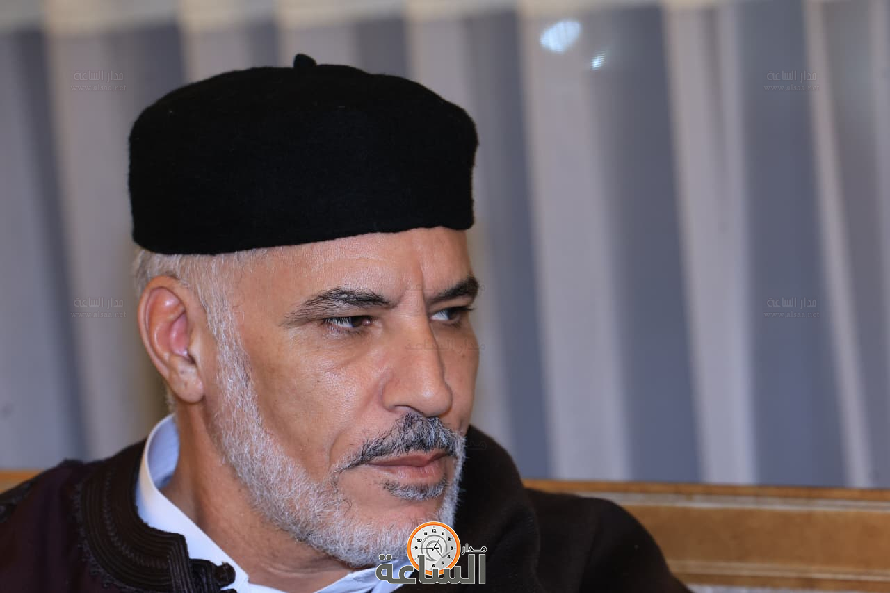 Madar Al-Saa Images 0.27447528737463345