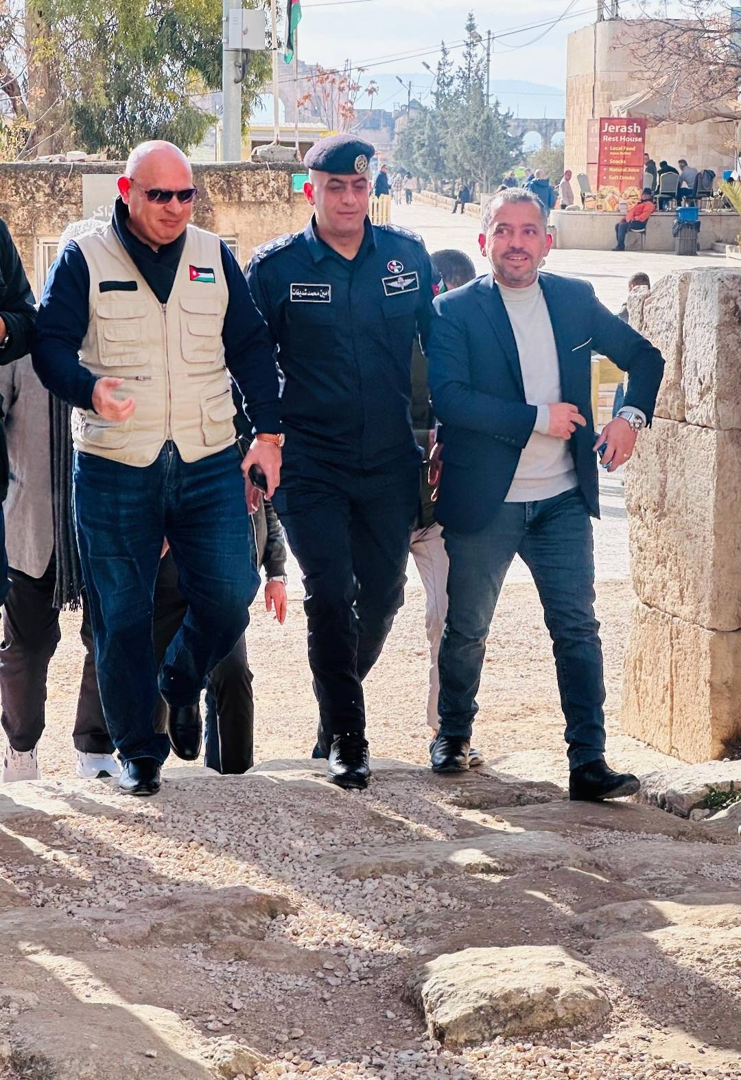 Madar Al-Saa Images 0.18155706610672218