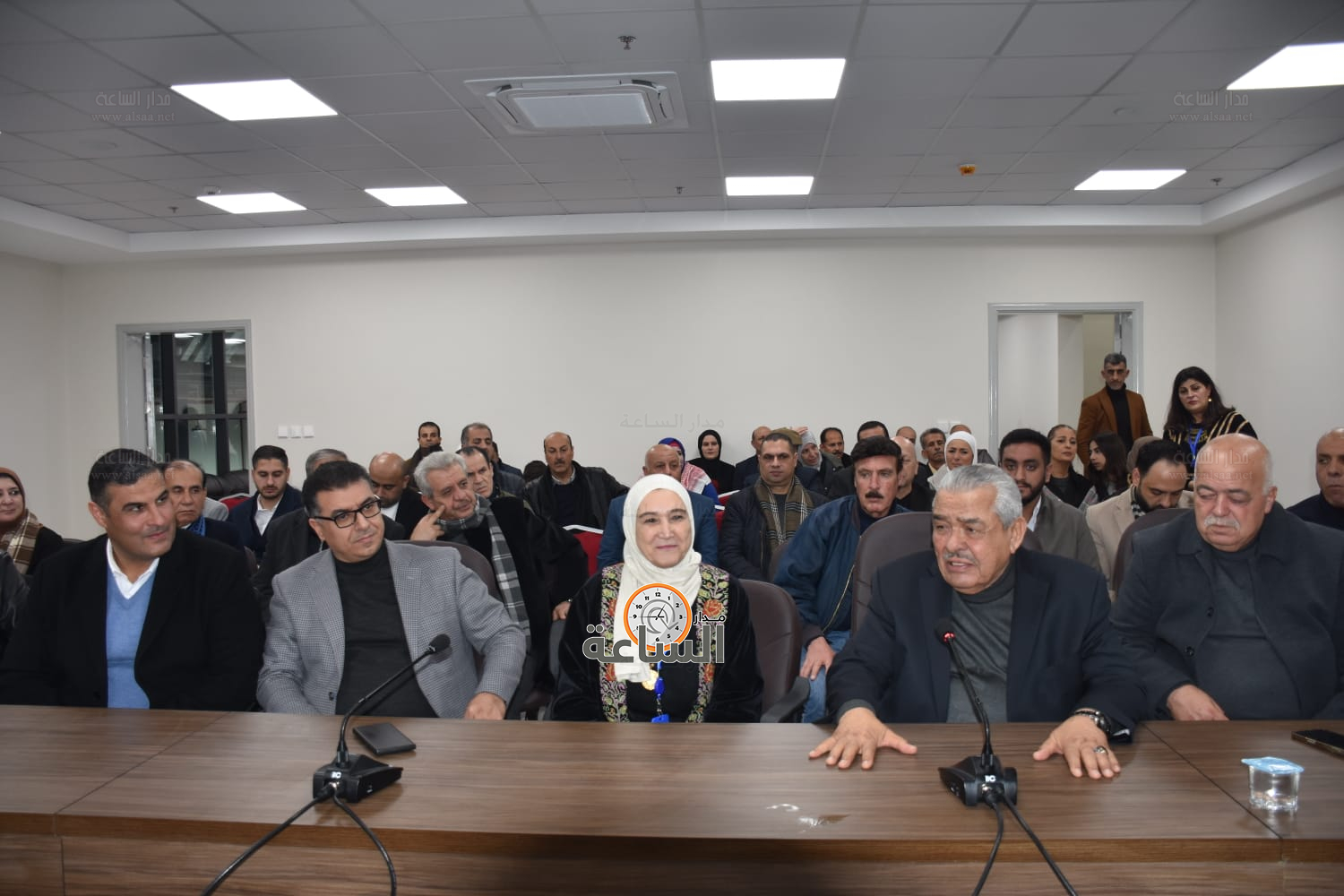 Madar Al-Saa Images 0.7974083808755613