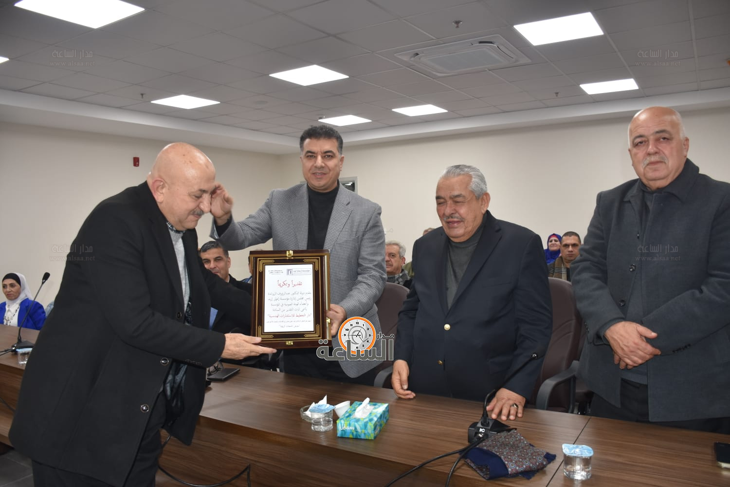 Madar Al-Saa Images 0.38823061541220627