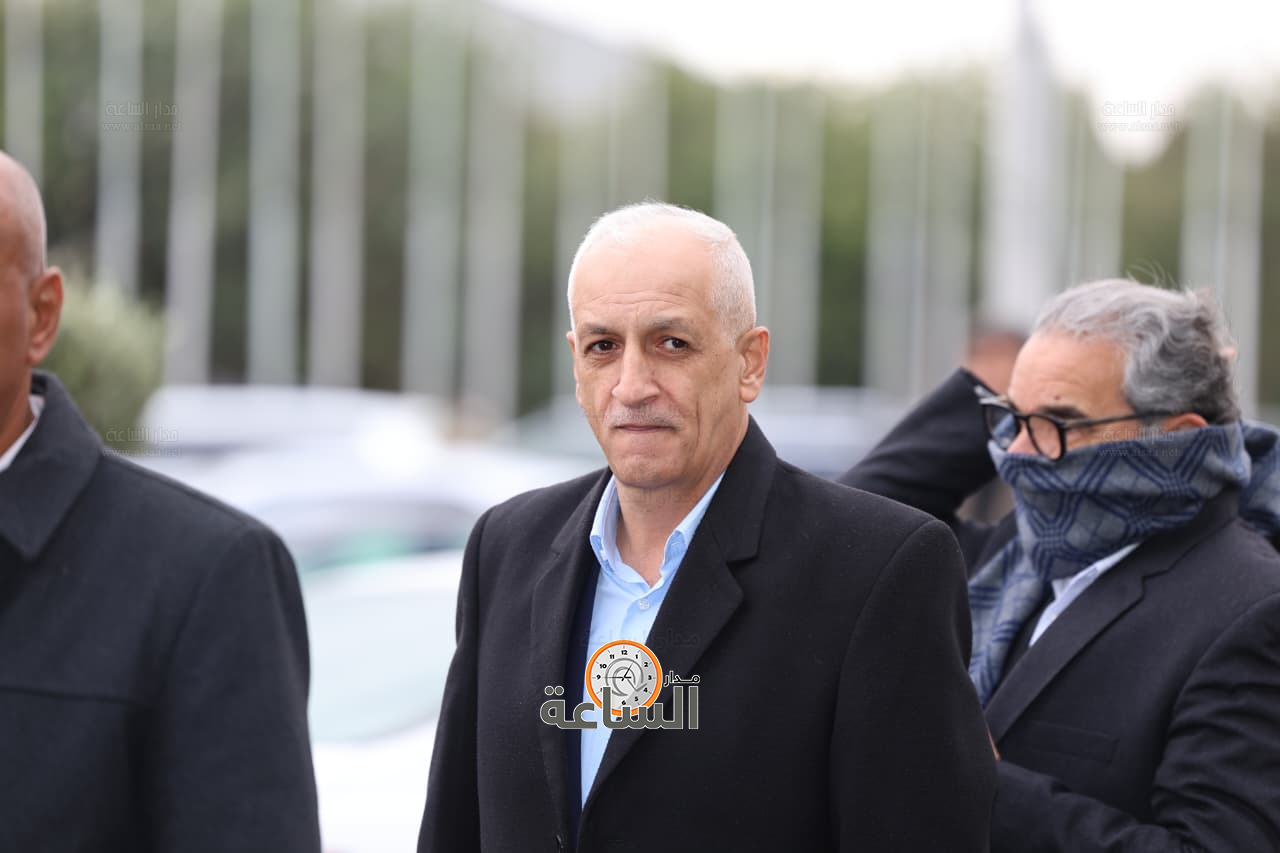 Madar Al-Saa Images 0.9664173019113856