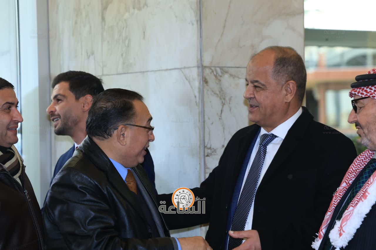 Madar Al-Saa Images 0.41308353305365797