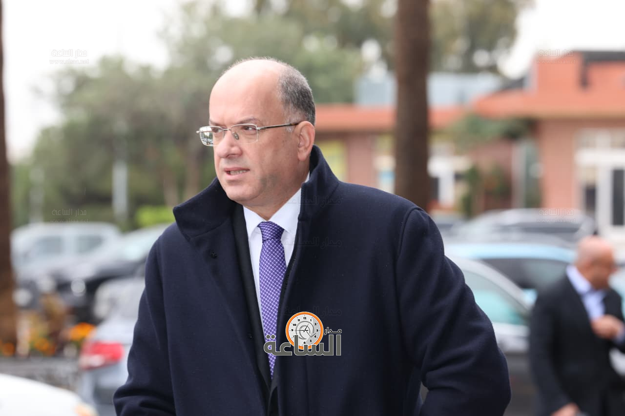 Madar Al-Saa Images 0.7267514210299308