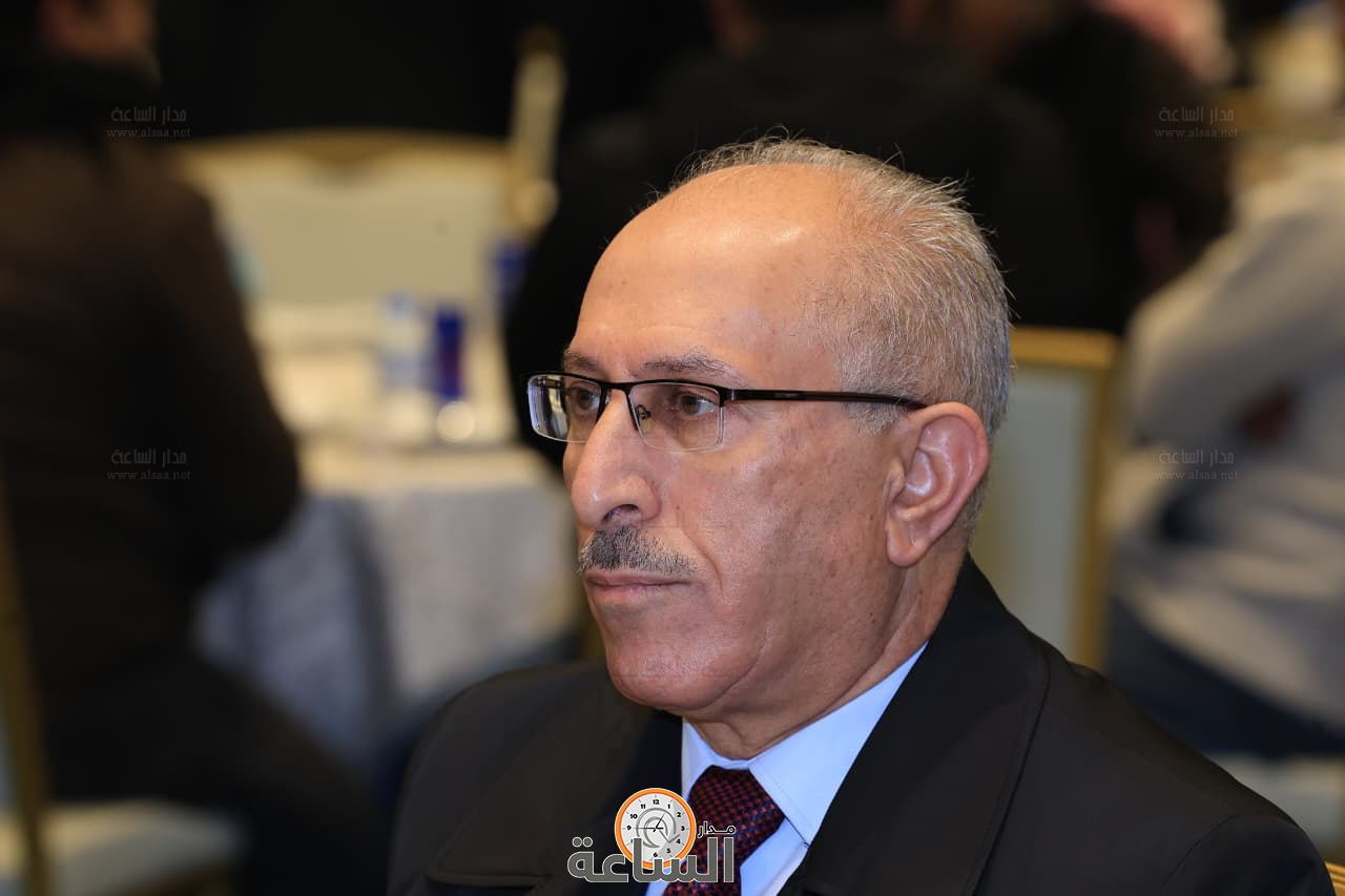 Madar Al-Saa Images 0.04942727813083414