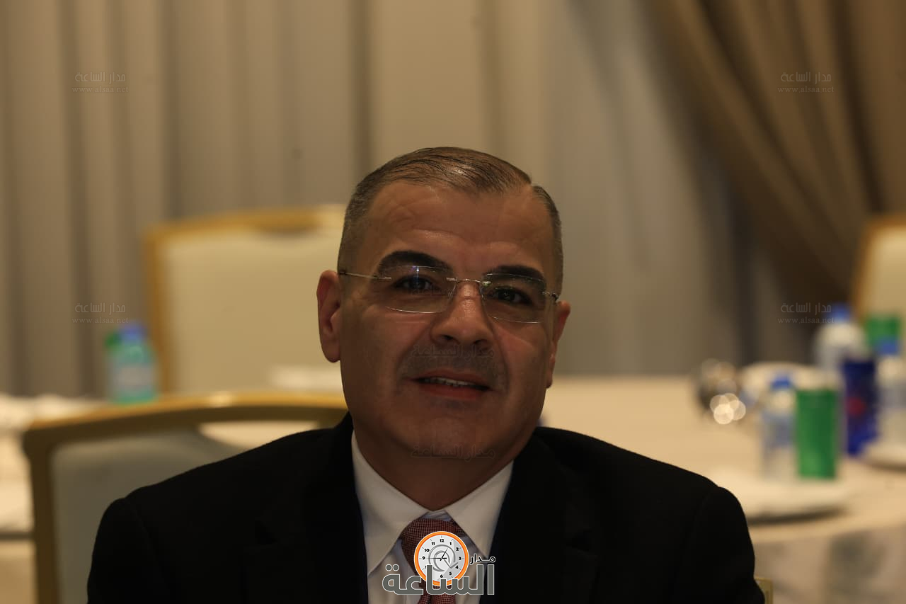 Madar Al-Saa Images 0.05412374658299679