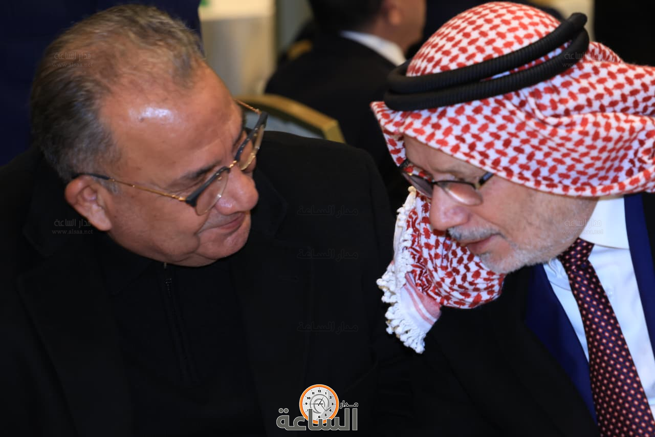 Madar Al-Saa Images 0.42195232350324496