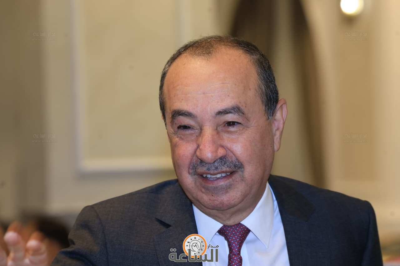 Madar Al-Saa Images 0.43935892314672487