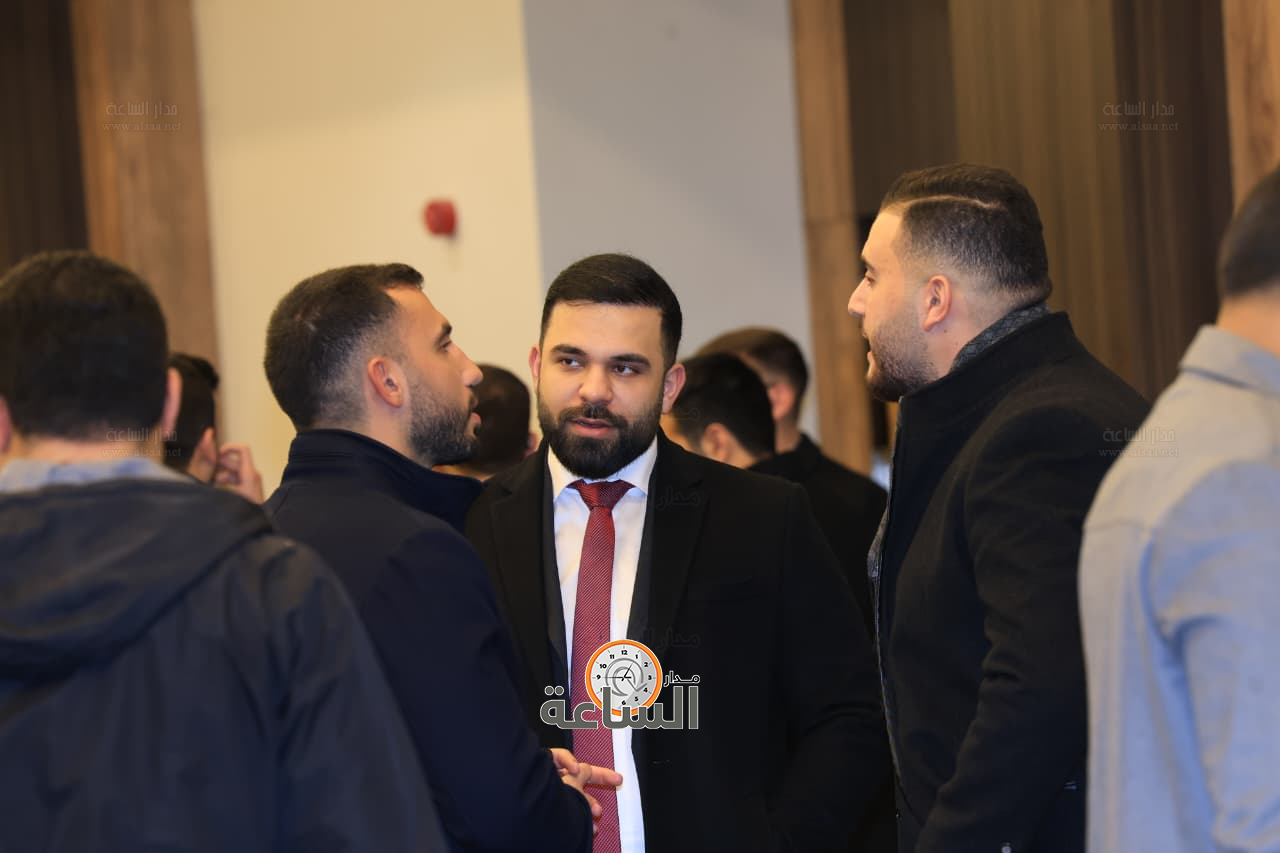 Madar Al-Saa Images 0.7667441458832008