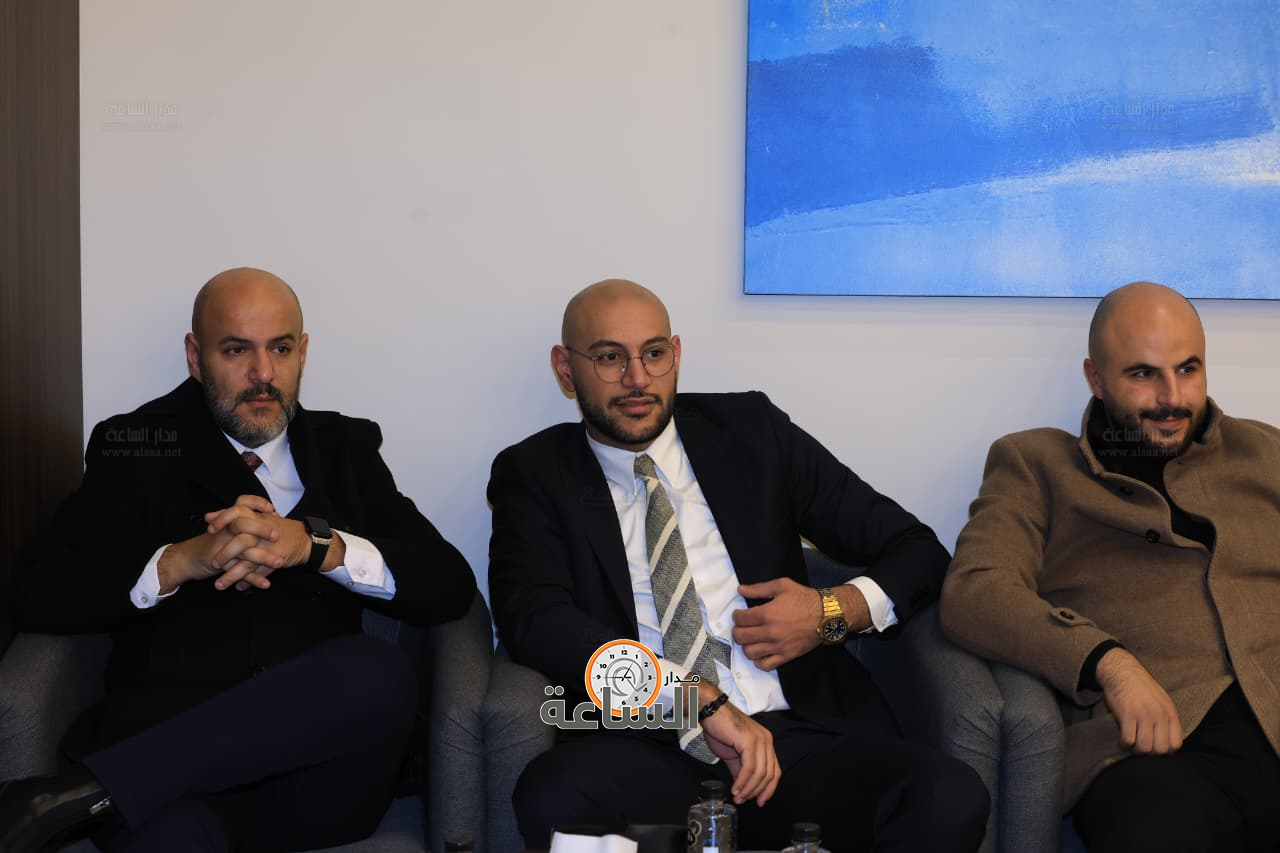 Madar Al-Saa Images 0.3584069578389135