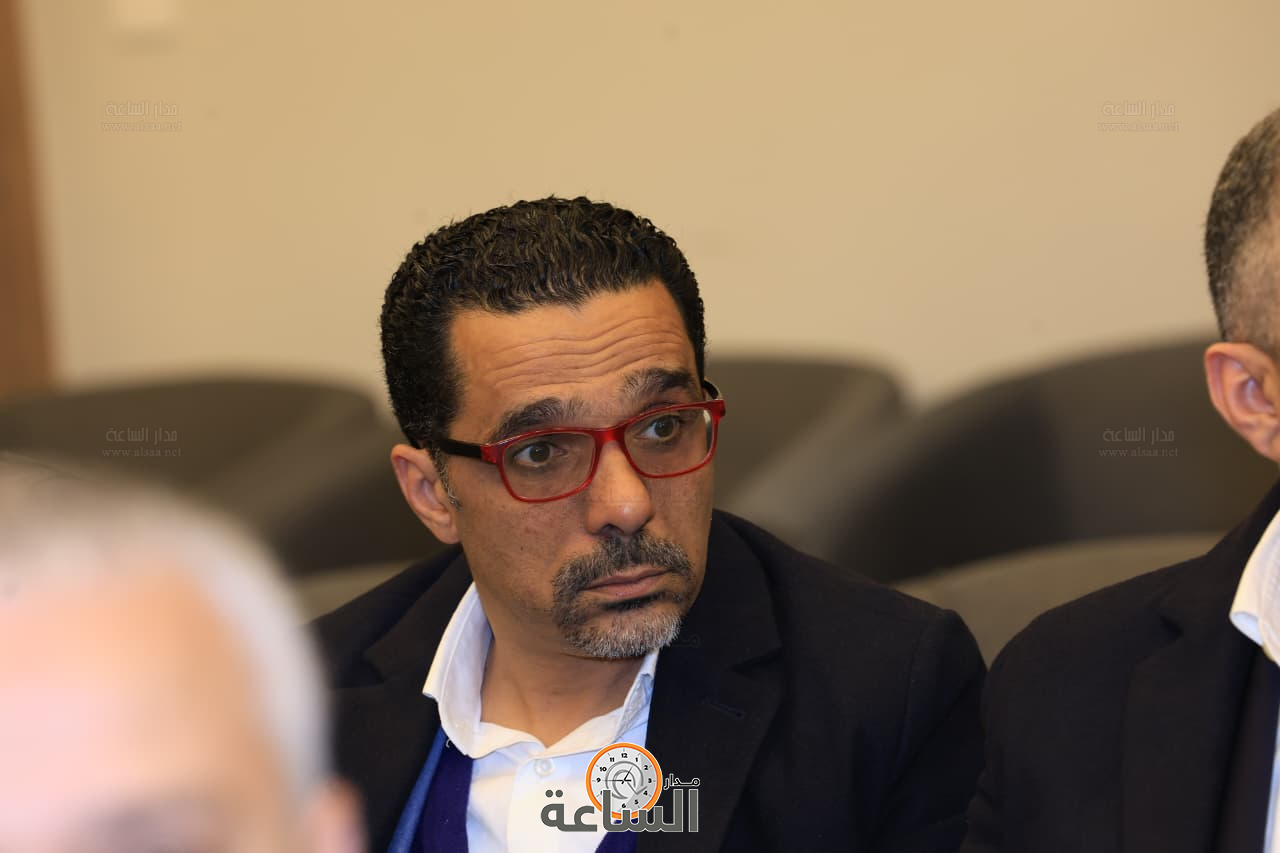 Madar Al-Saa Images 0.8762703266421786