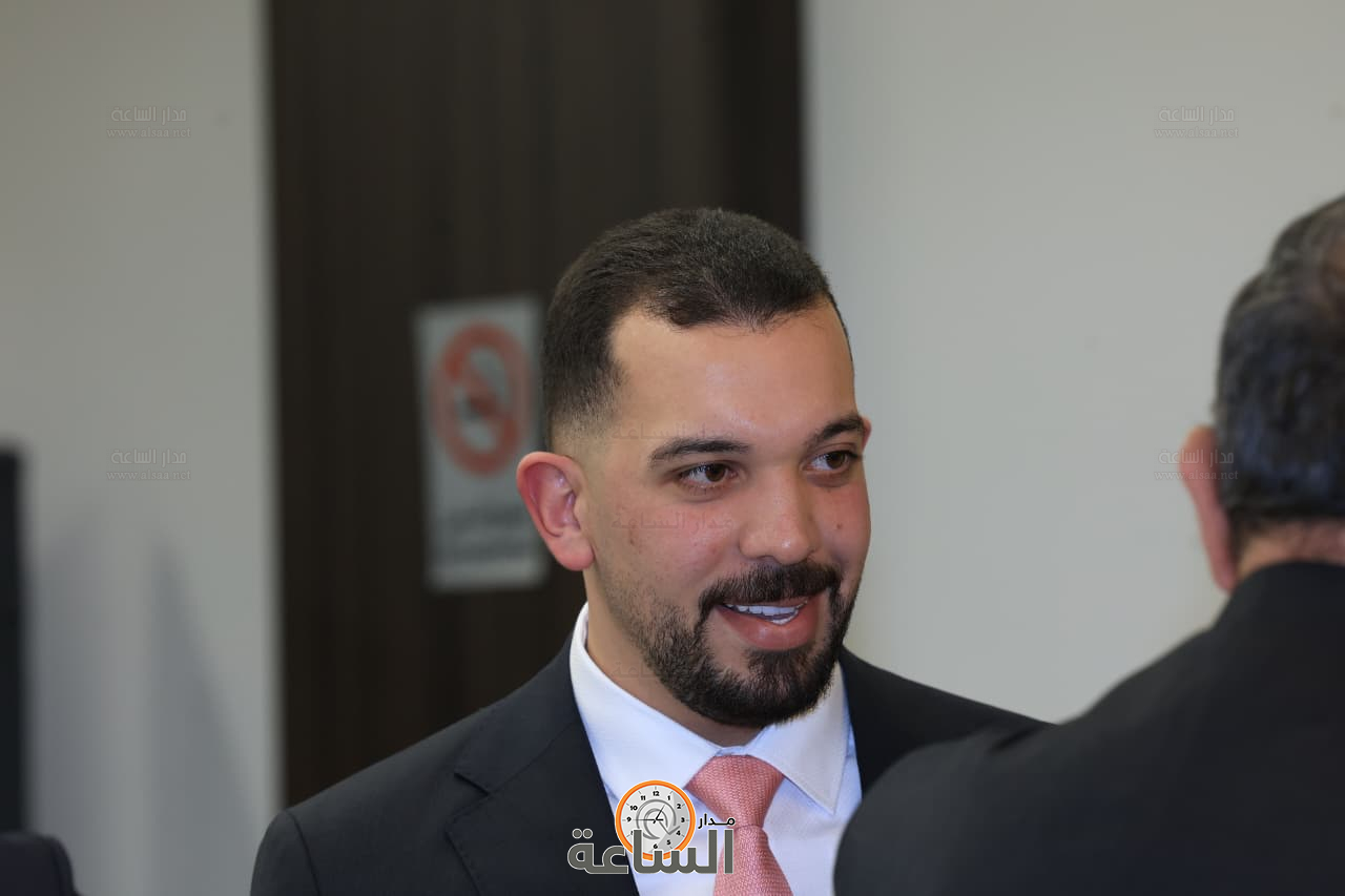 Madar Al-Saa Images 0.13620938465304078