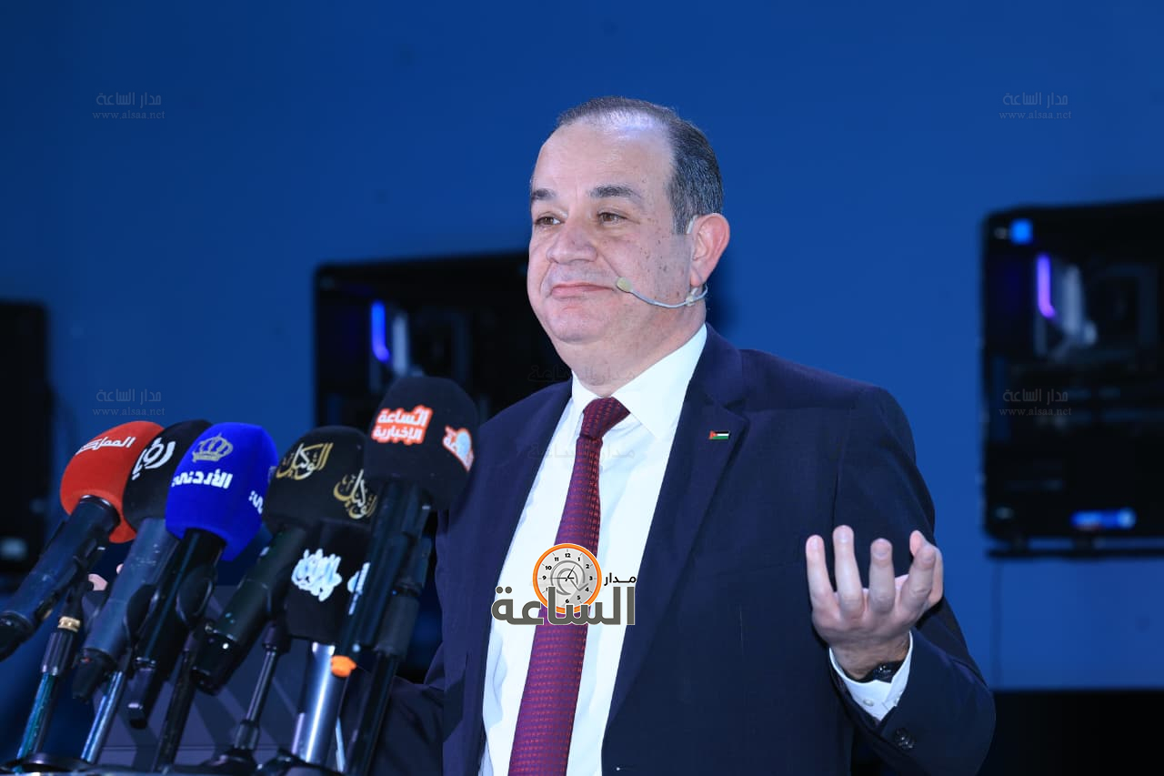 Madar Al-Saa Images 0.06627795495445676