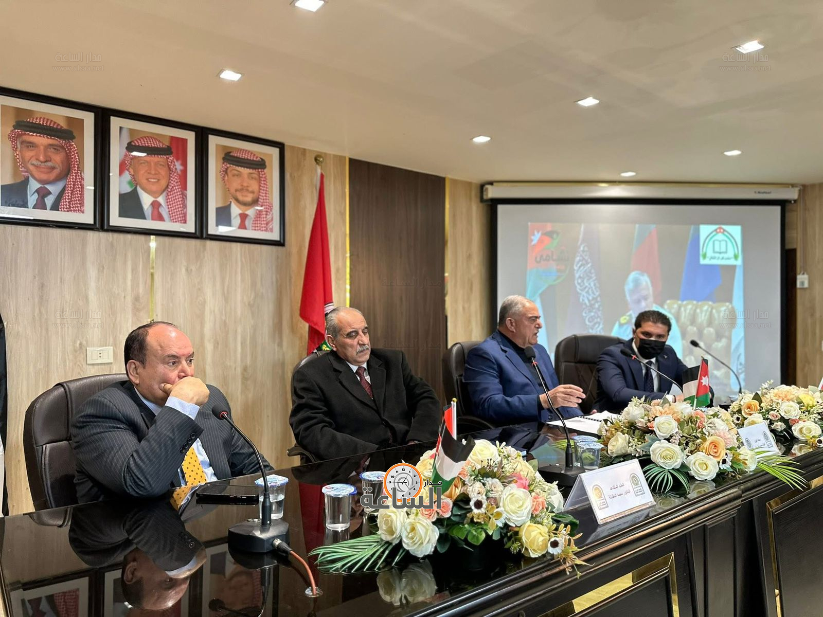 Madar Al-Saa Images 0.12477721396553398