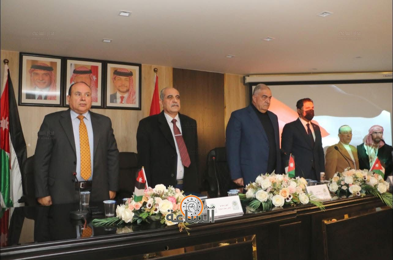 Madar Al-Saa Images 0.7208180785368933