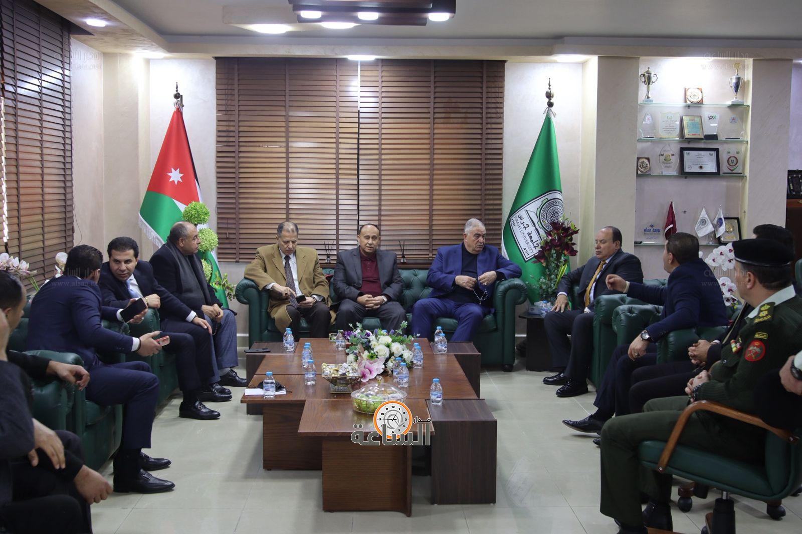 Madar Al-Saa Images 0.6113057127599615