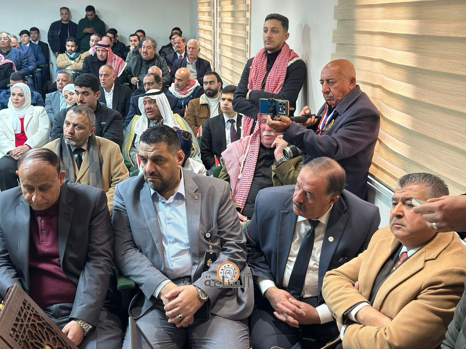 Madar Al-Saa Images 0.4259124828728942