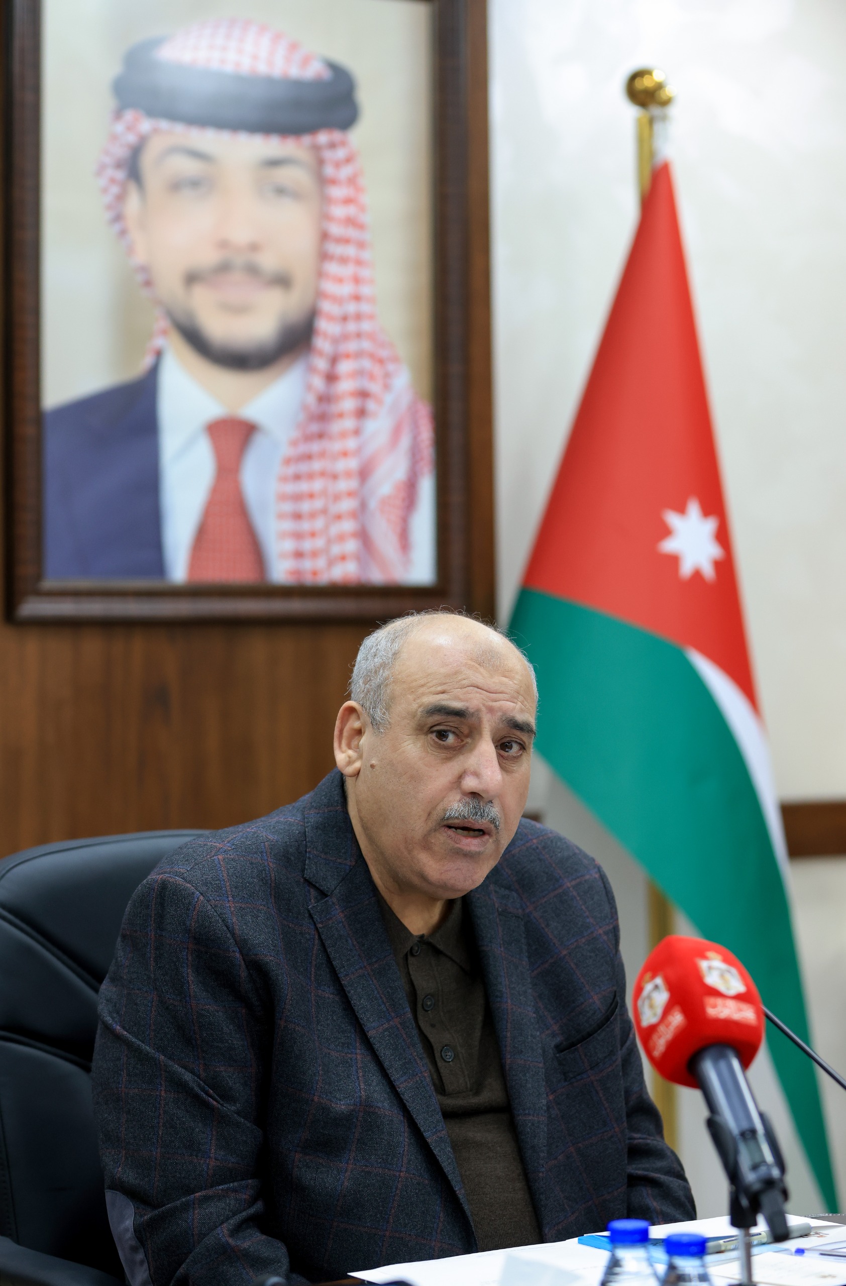 Madar Al-Saa Images 0.583911913984926