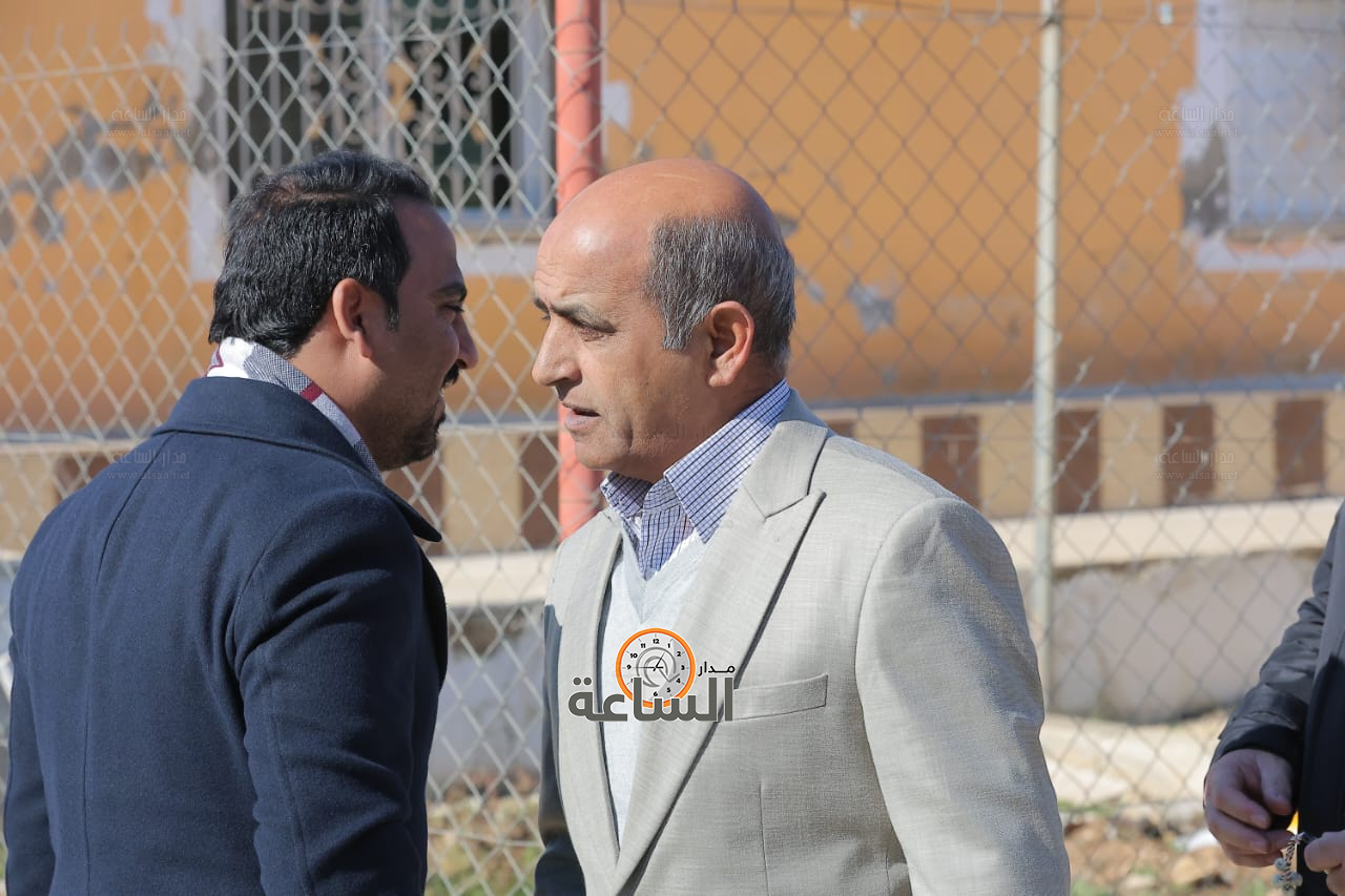 Madar Al-Saa Images 0.40927551353363445