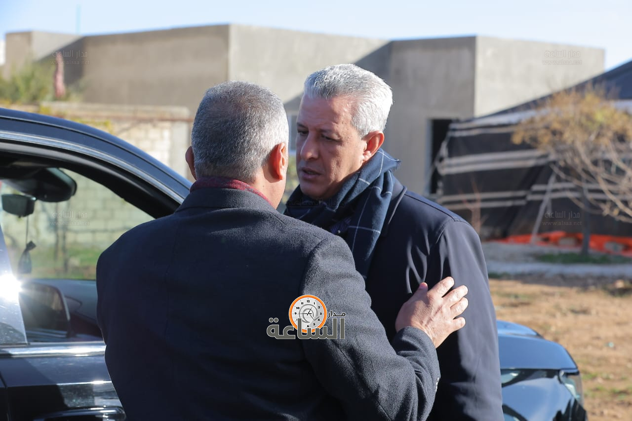 Madar Al-Saa Images 0.43928527552880847