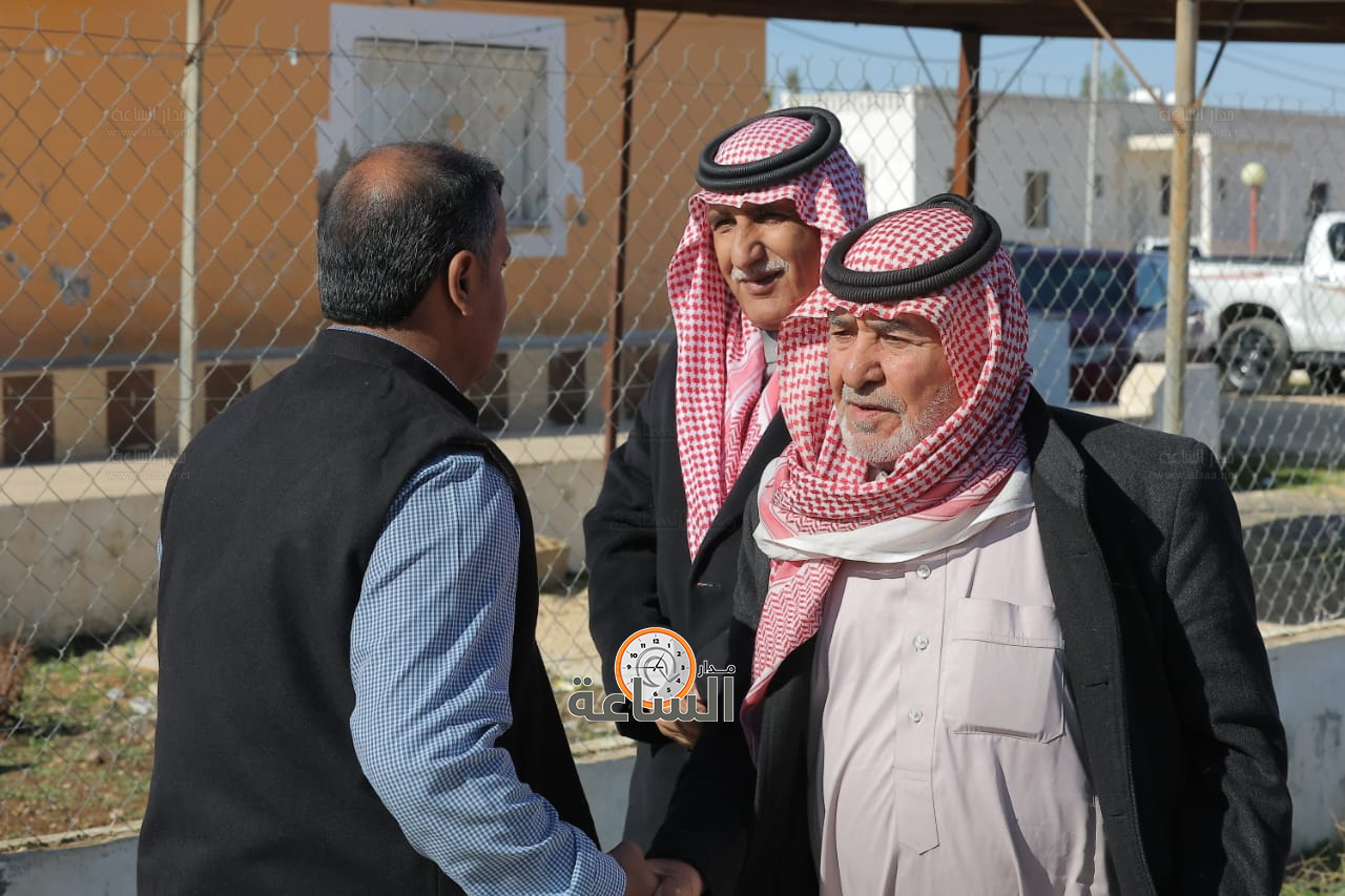 Madar Al-Saa Images 0.9935394500638125