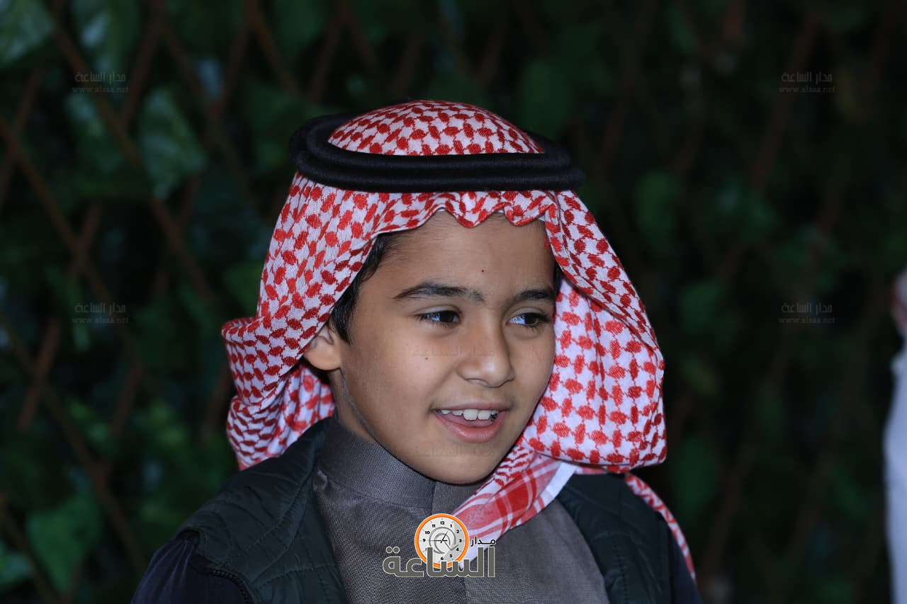 Madar Al-Saa Images 0.397761523745497