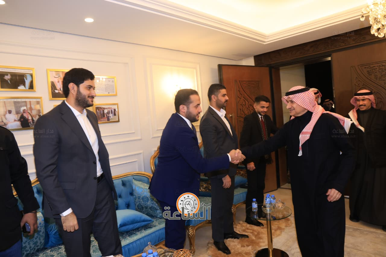 Madar Al-Saa Images 0.36503215479592355